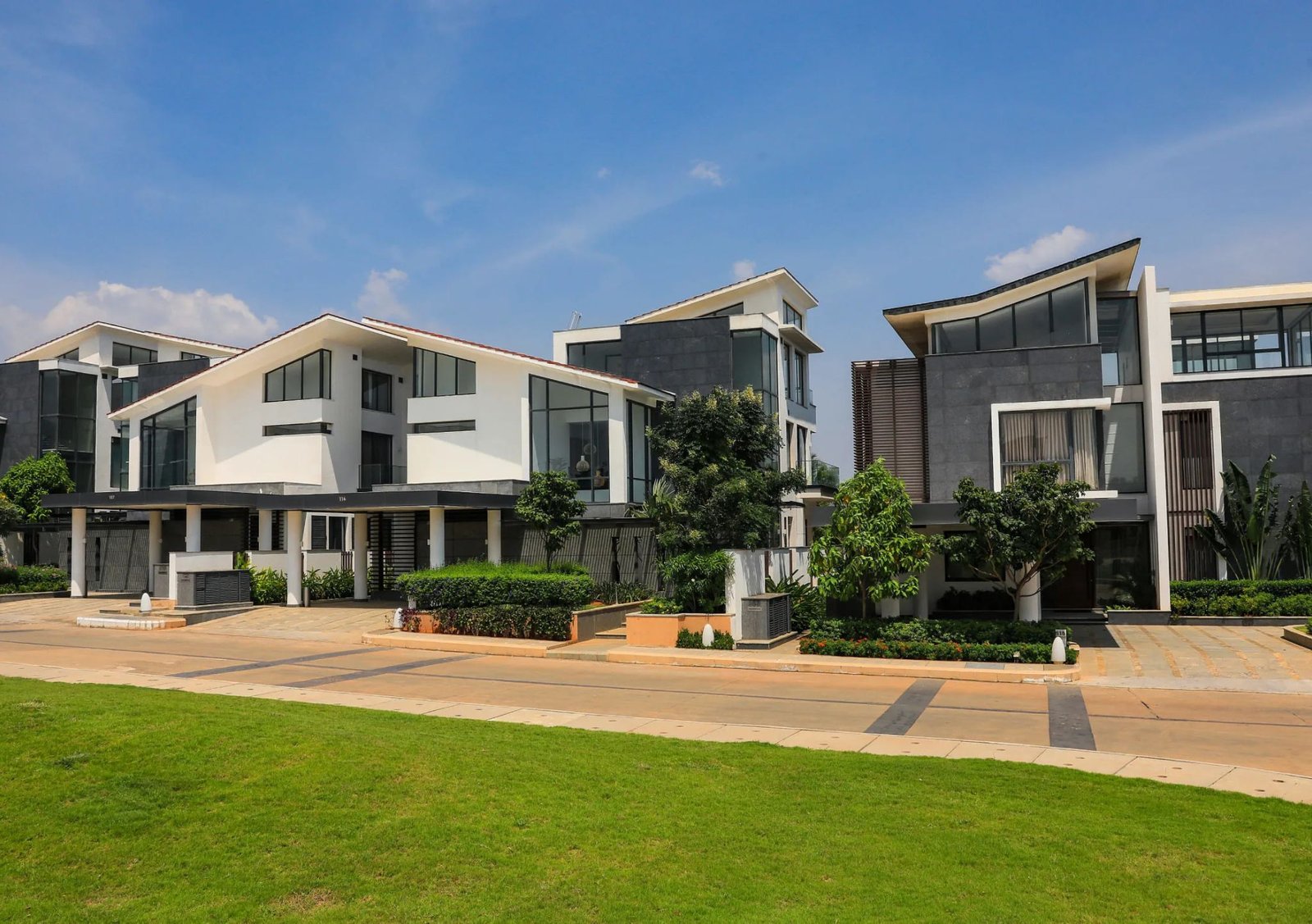 Prestige Golf Shire